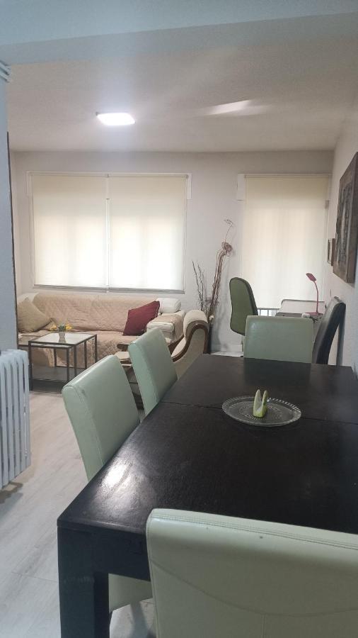 The Flats Apartment Ávila Luaran gambar