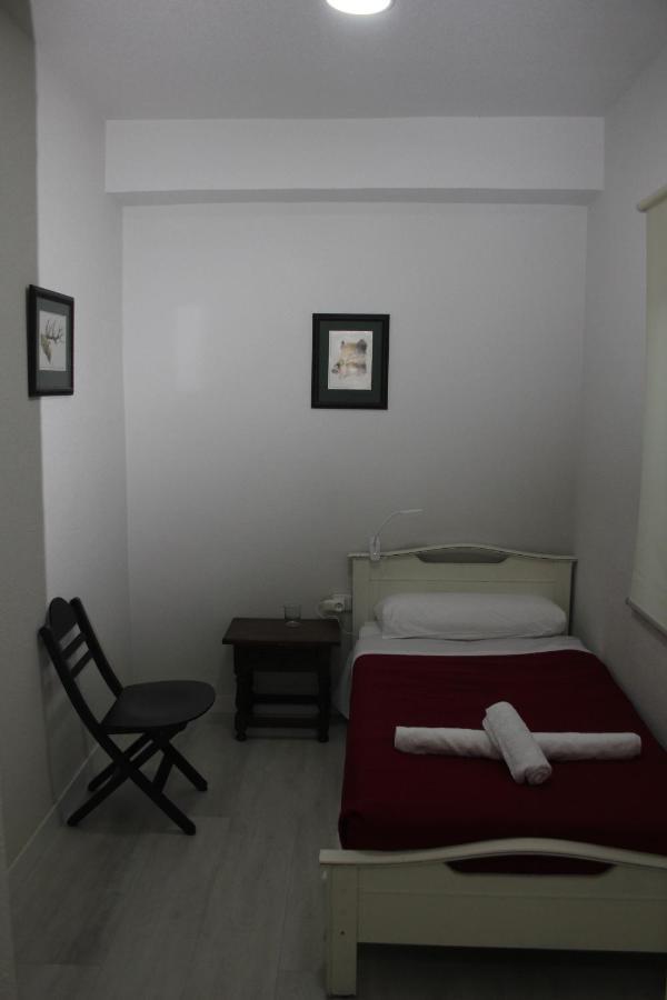 The Flats Apartment Ávila Luaran gambar