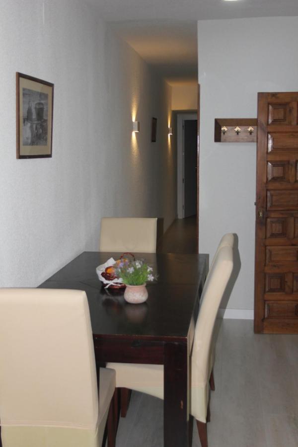 The Flats Apartment Ávila Luaran gambar